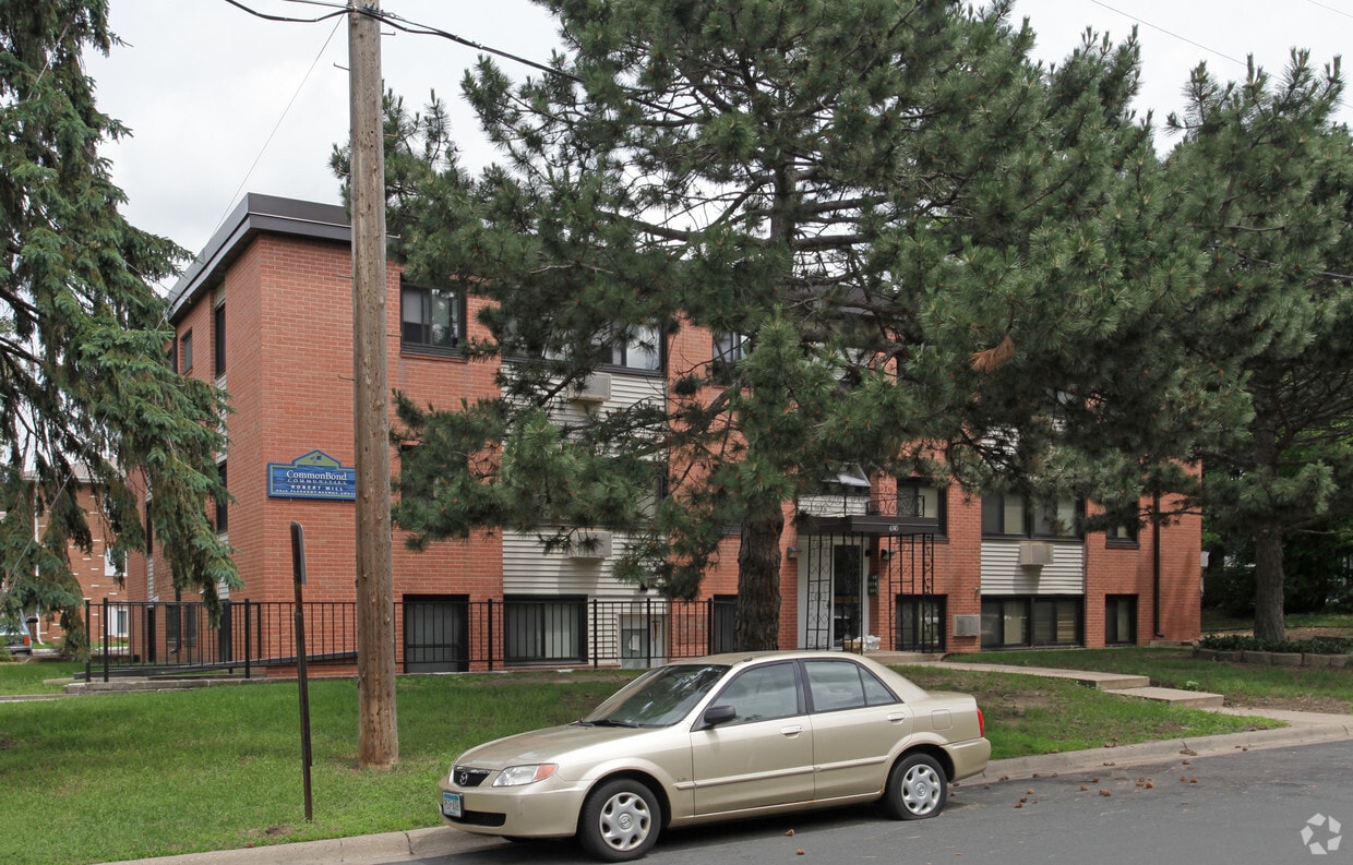 Primary Photo - 6345 Pleasant Ave S