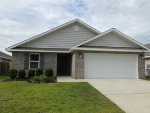 Building Photo - 5804 Guinevere Ln