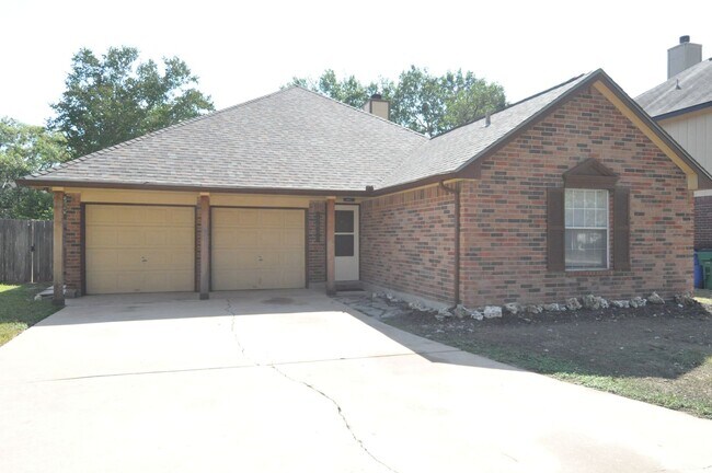 Foto del edificio - Freshly Painted! 1 Story with 3 bed/2bath....