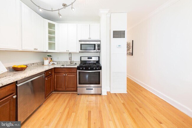 Foto del edificio - 201 Massachusetts Ave NE