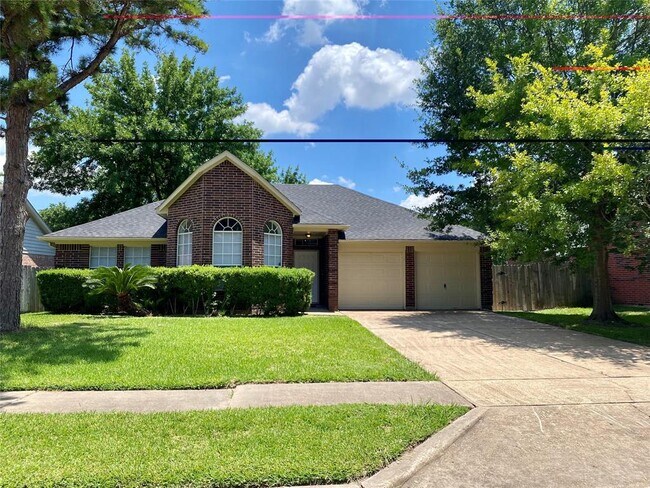 Building Photo - 8503 Lone Maple Dr