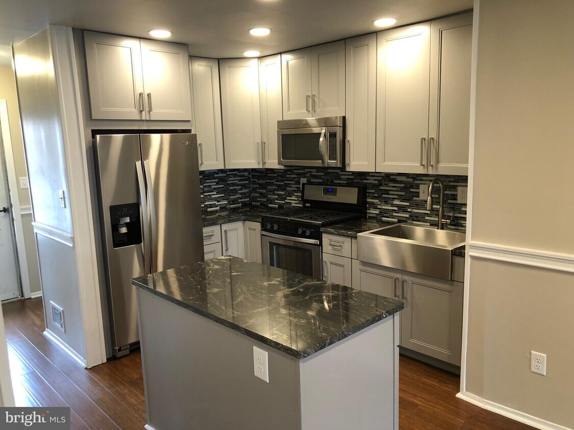 1007 Woodchip Rd, Lumberton, NJ 08048 Condo for Rent in Lumberton, NJ