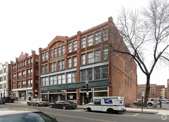 Building Photo - 57-61 Washington St