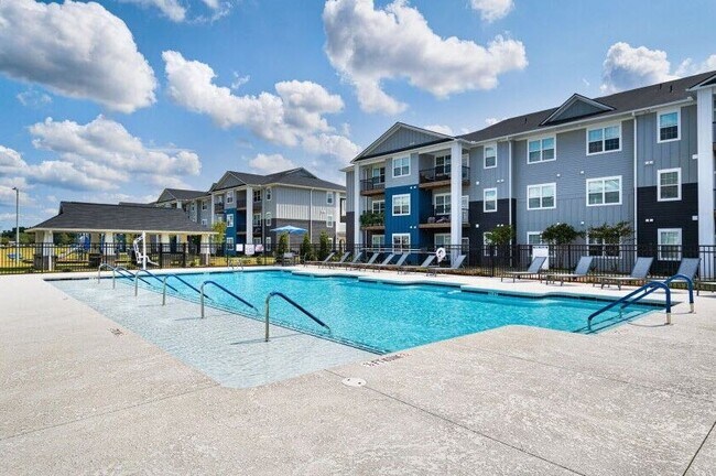 Foto del edificio - Village at Hunter's Run Apartments