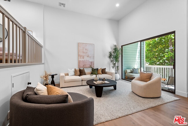 Foto del edificio - 3516 Vía Dolce