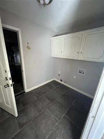 Building Photo - 5515 Spruce View Dr