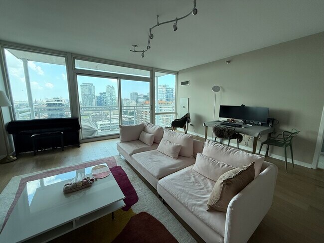 Foto del edificio - 757 N Orleans St