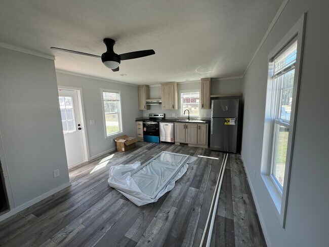 Foto del edificio - 1 Bedroom 1 Bath Mobile Home For Rent