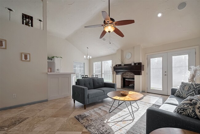Building Photo - 30411 Arborg Dr