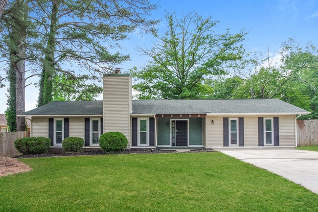 Building Photo - 619 Larry Dr