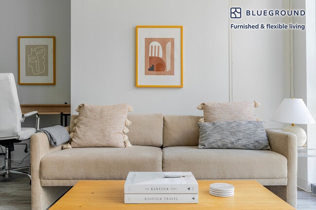 Building Photo - 501 Brazos St