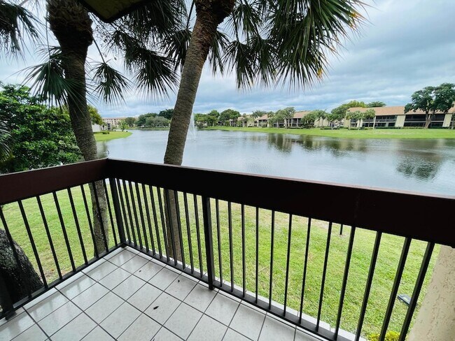 Foto del edificio - 2297 SW 15th St