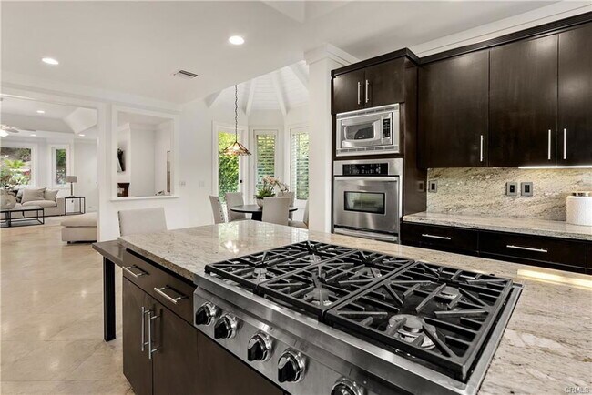 Foto del edificio - 25605 Queenscliff Ct