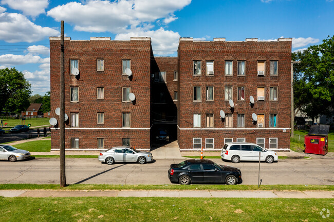 Establecido en el South End de Dearborn - Whittington Apartments