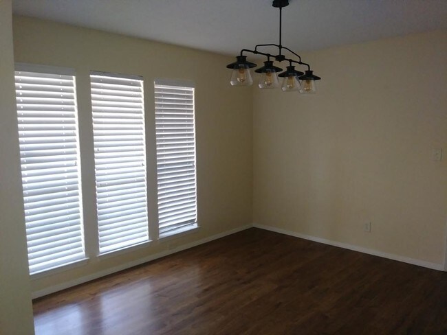 Building Photo - 7116 Ramada Dr