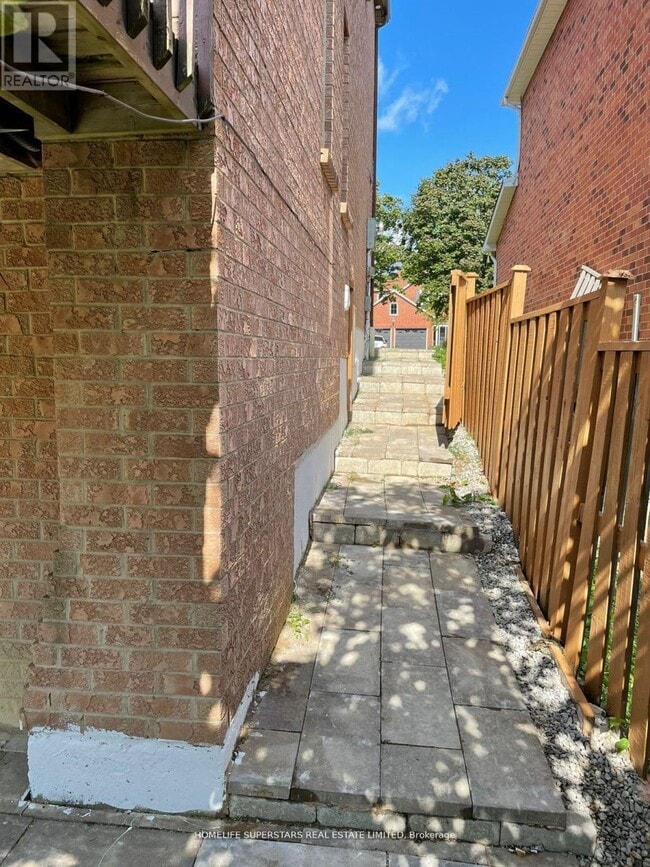 Photo du bâtiment - 274 Oxbow Crescent