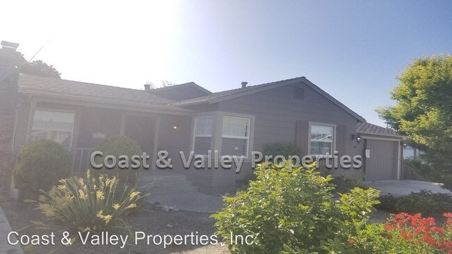 Building Photo - 2 br, 1 bath House - 114 Lorimer St.