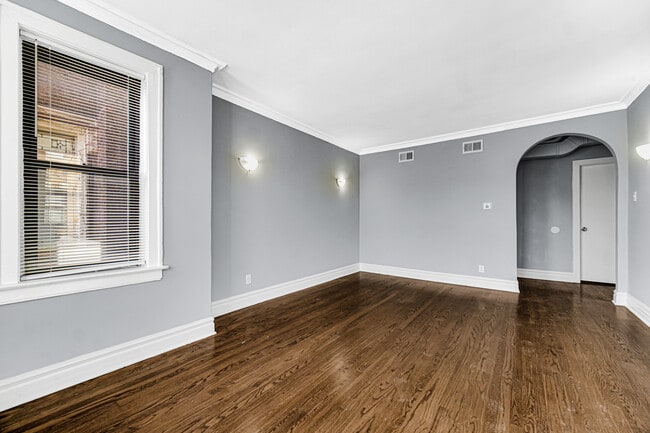 Building Photo - 1741 W 80th St