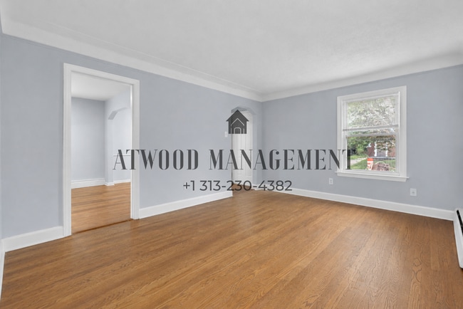Building Photo - This beautifully updated 3-bedroom, 2-bath single-family home is ready for move-in!