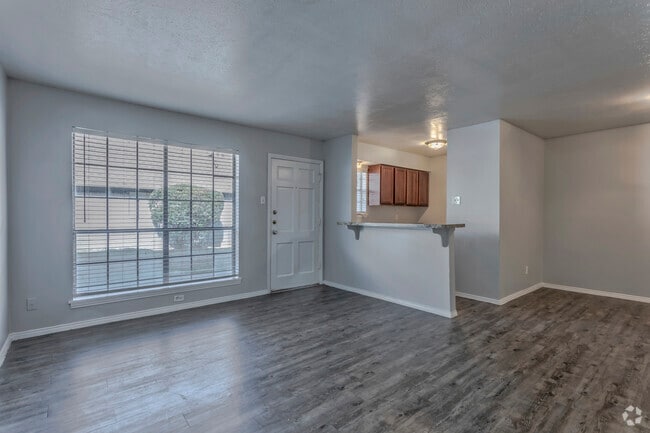 1BR, 1BA - 660 SF A2 - Living/Dining Area - Crossings Apartments