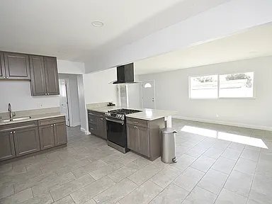 Building Photo - 824 Arcadia Pl