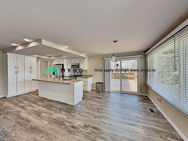 Foto del edificio - 3 br, 2 bath House - 1648 S 255th Pl