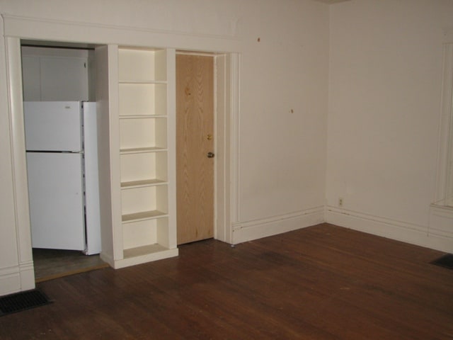 Building Photo - 224 Douglas Ave