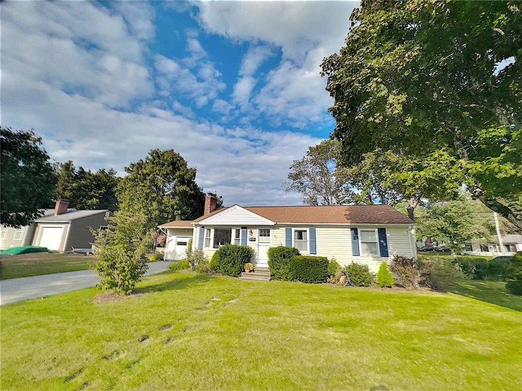 Primary Photo - 25 Longfellow Dr