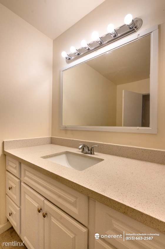 1935 Mt Vernon Ct Unit Apartment, Mountain View, CA 94040 Condo for