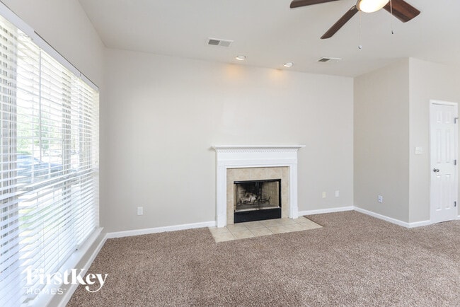 Building Photo - 346 Forest Lakes Dr