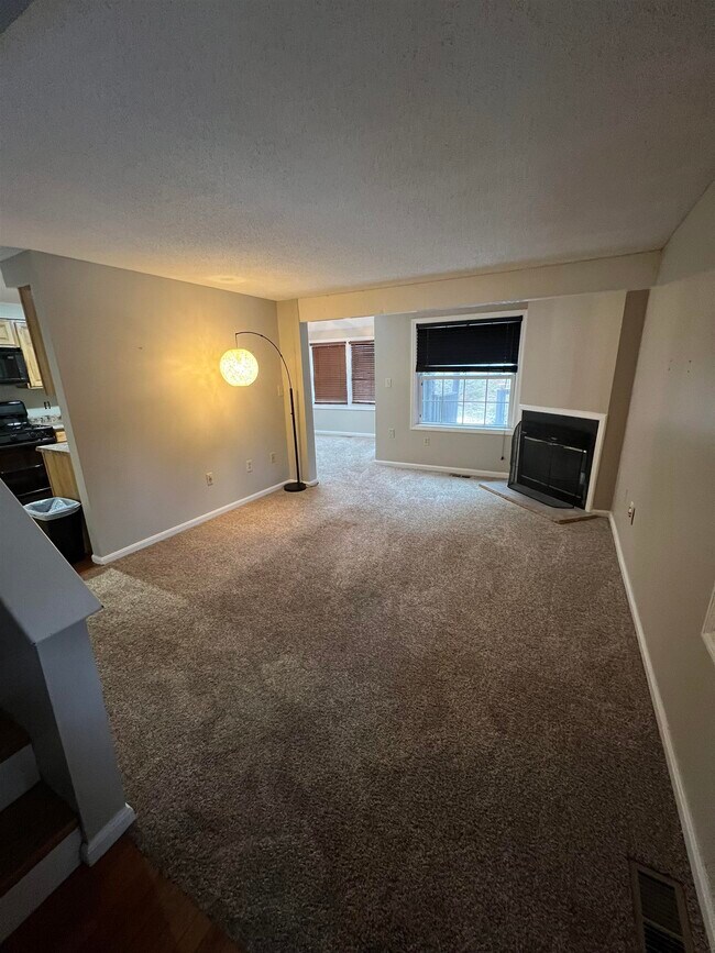 Foto del edificio - 17 Stacey Cir
