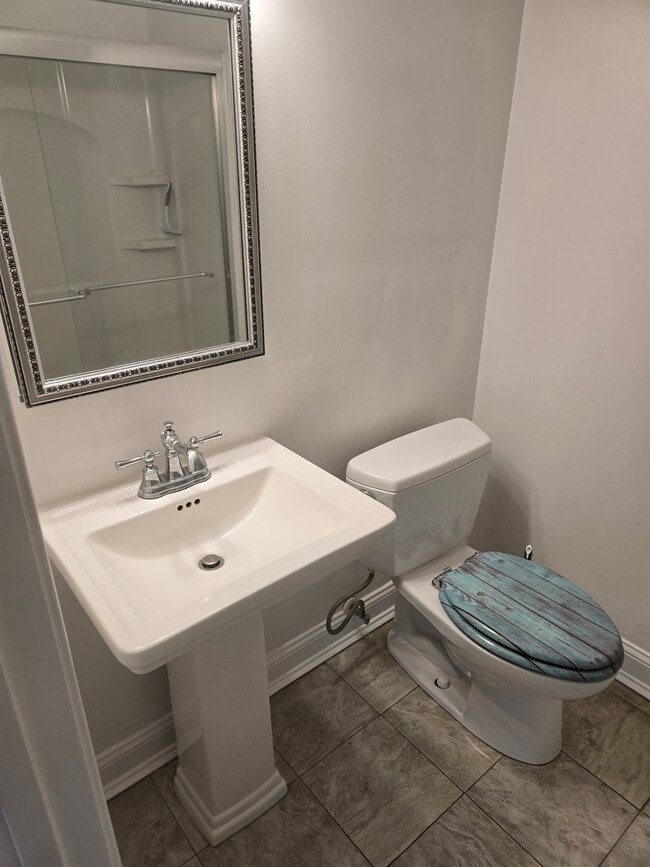 Bathroom - 28976 Three Notch Rd