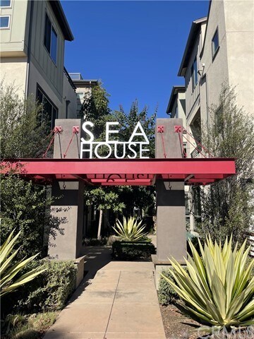 Building Photo - 1818 Coastal Way