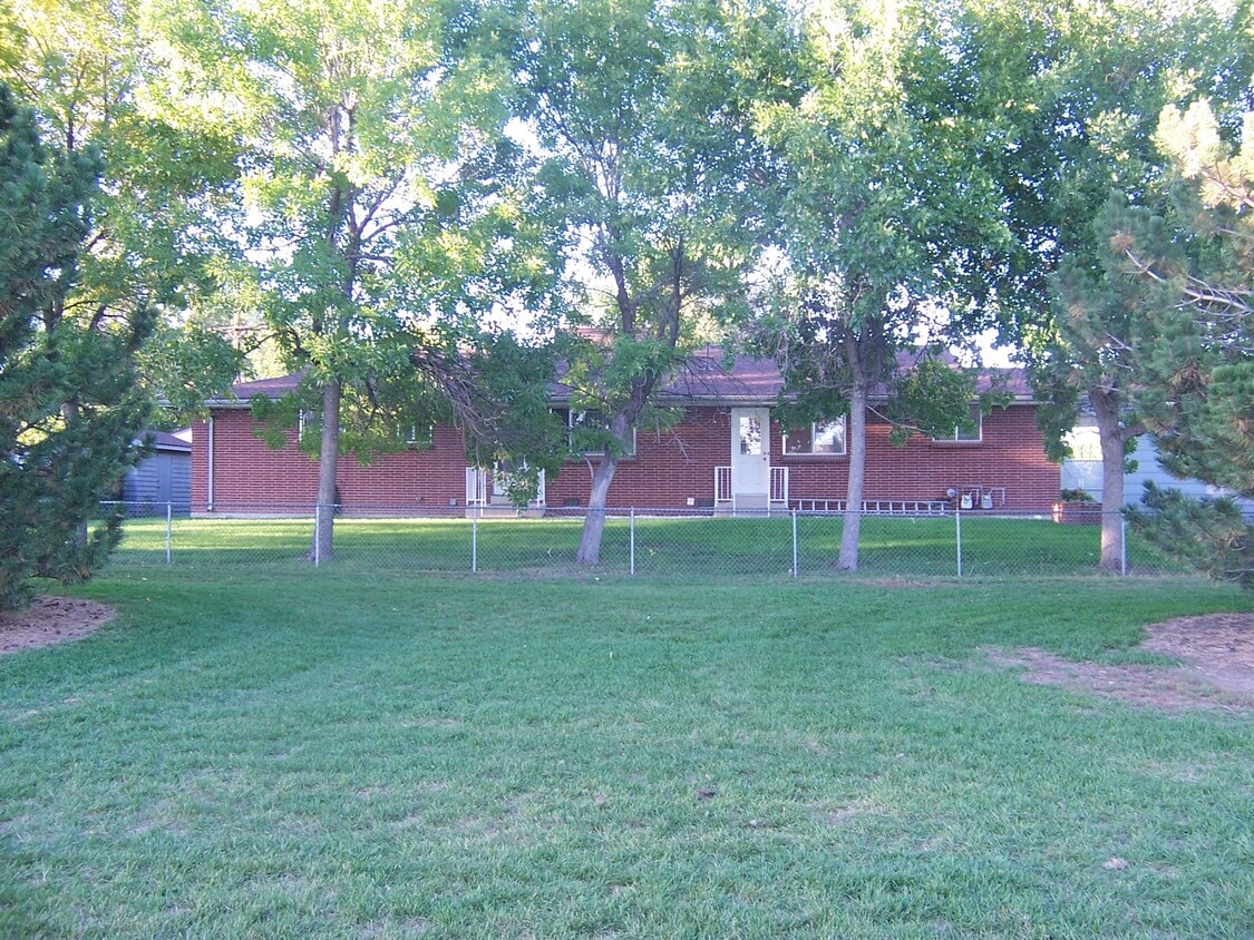 187 Lamar St, Lakewood, CO 80226 Townhome Rentals in Lakewood CO