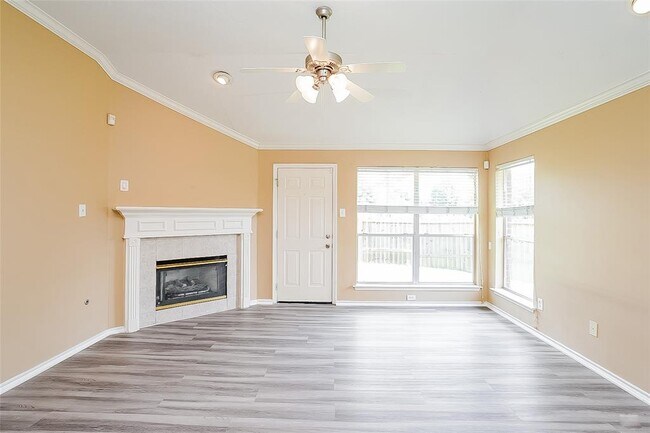 Foto del edificio - 19318 Pinewood Bluff Ln