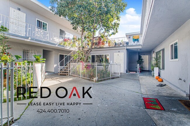 Building Photo - 4630 Venice Blvd.