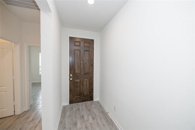Foto del edificio - spacious 4 bedroom, 2 bath home in Deer Ru...