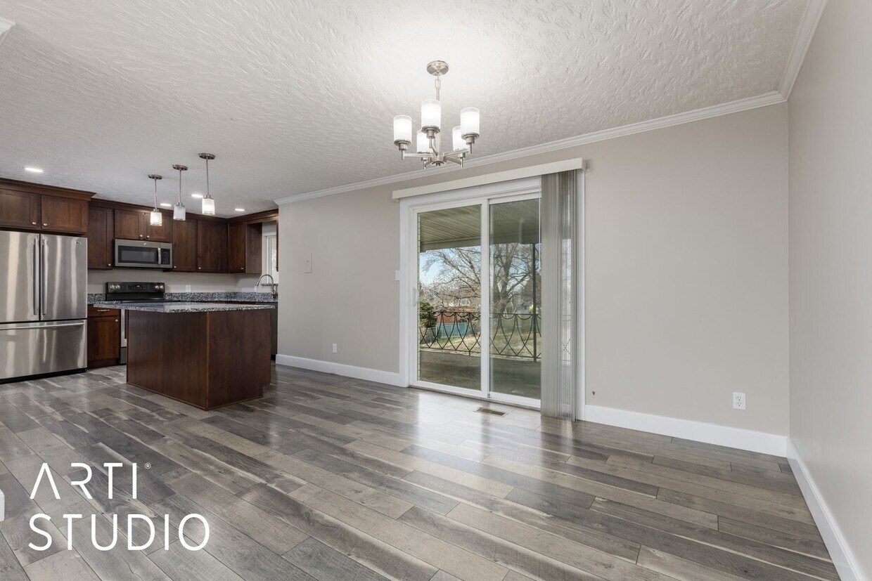Foto principal - Move-In Ready! Beautiful 3-Bedroom Home in...