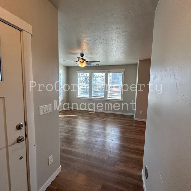 Building Photo - Upgraded 3-Bed, 2.5-Bath Townhome with Gar...