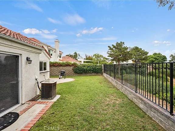 Building Photo - 24320 Taranto Ave
