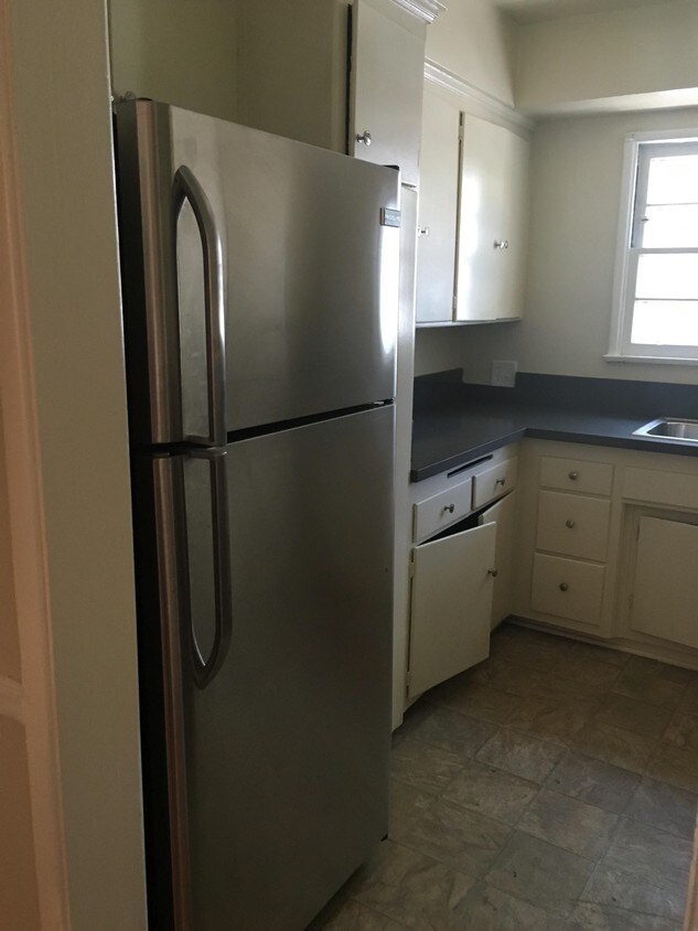 Foto principal - 200 S Sycamore Ave