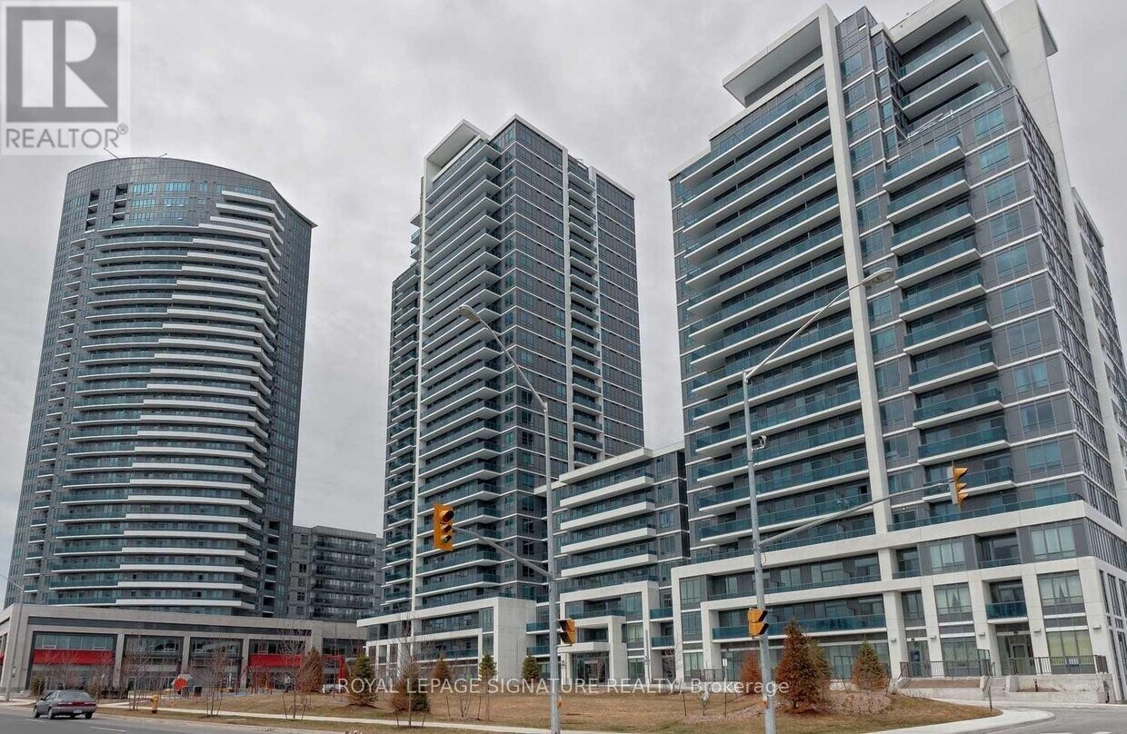 Primary Photo - 7171-7171 Yonge St