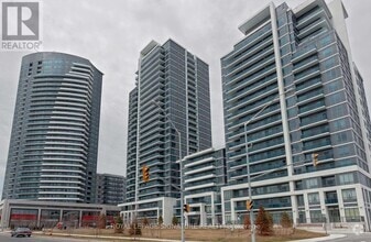 Building Photo - 7171-7171 Yonge St