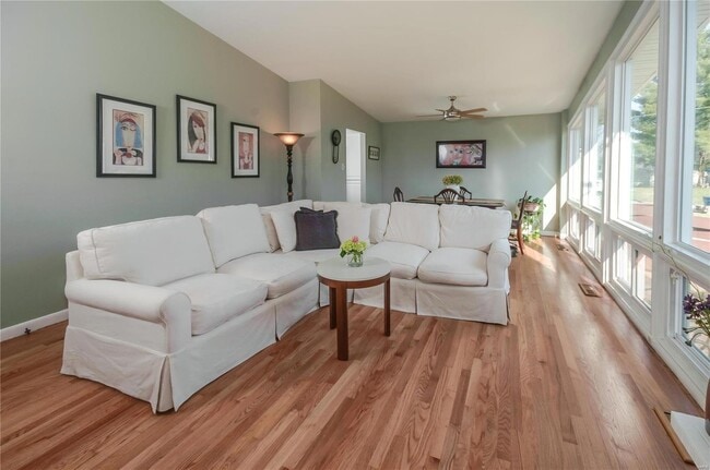 Living Room - 9030 Old Bonhomme Rd