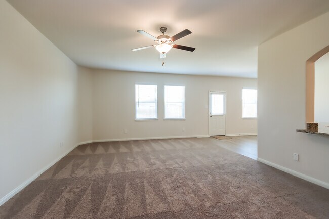 Foto del edificio - 8410 Sandy Drift Rd