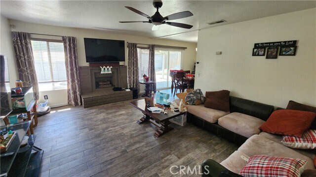 Building Photo - 3230 Edgemont Ct