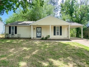 Building Photo - 3961 Stillwood Dr