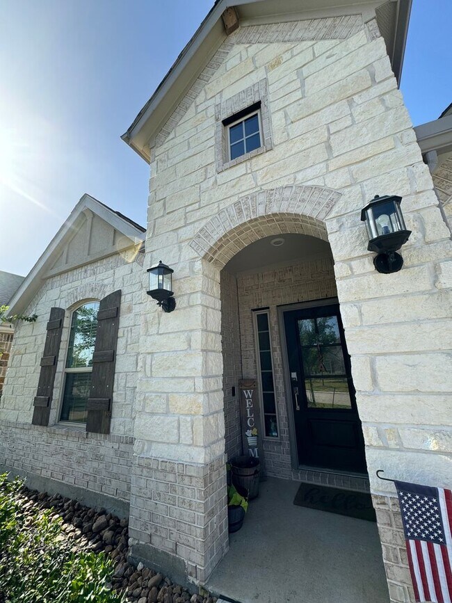 Foto del edificio - 3 Bedroom, 1 Study Single Family Home in C...