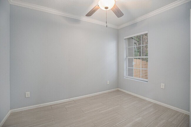 Foto del edificio - 7449 Walker St