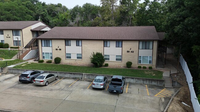 Foto del edificio - 405 Clayton Dr